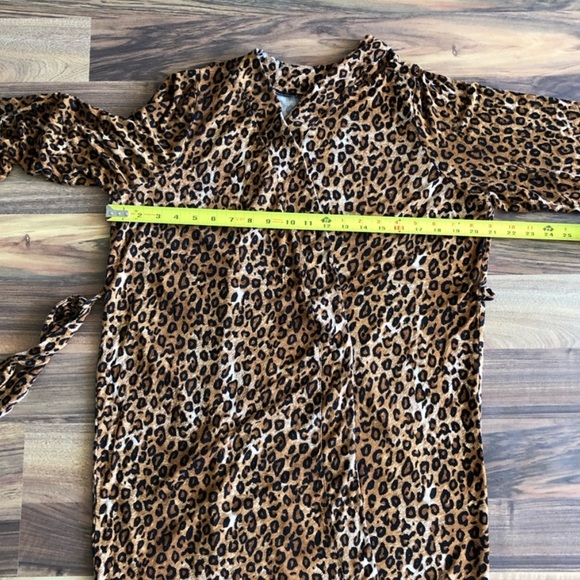 La Vie en Rose leopard print robe - Picture 7 of 10